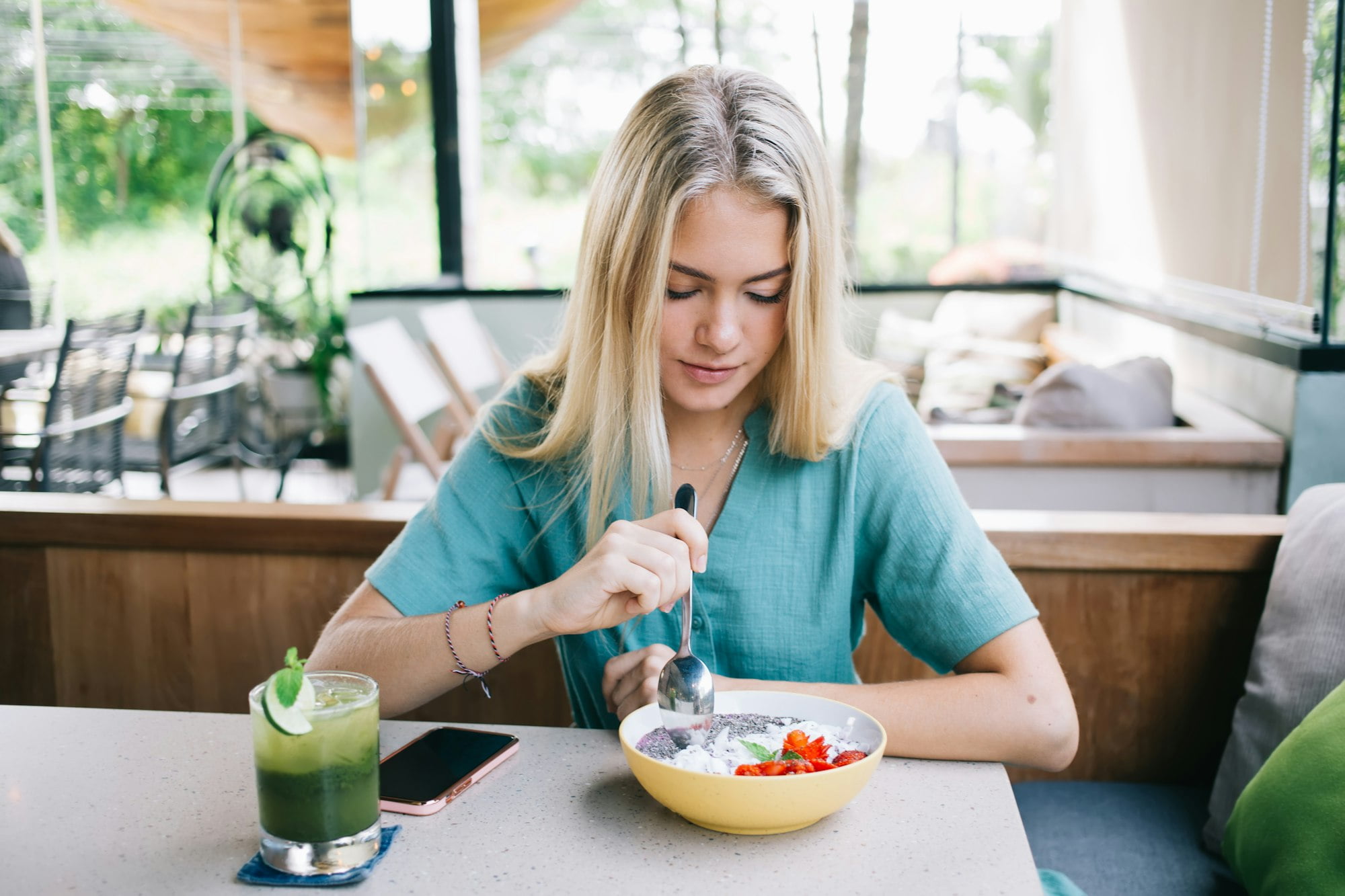 Nachhaltige Ernährung und Bildung: Ein gesundes Frühstück für Schüler